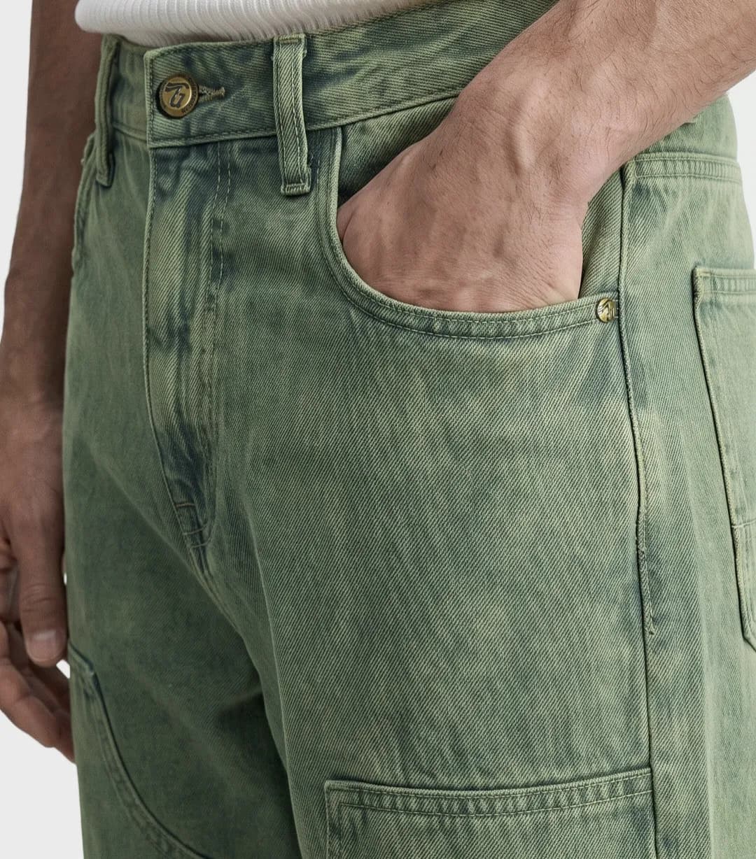 Men's Green Relaxed casual jeans thumbnail 3