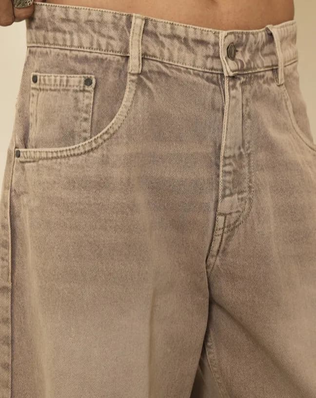 Men beige whisker wash basic jeans thumbnail 2
