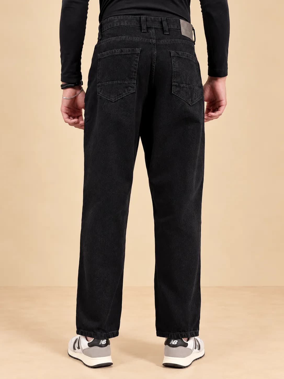 Black loose fit jeans thumbnail 3