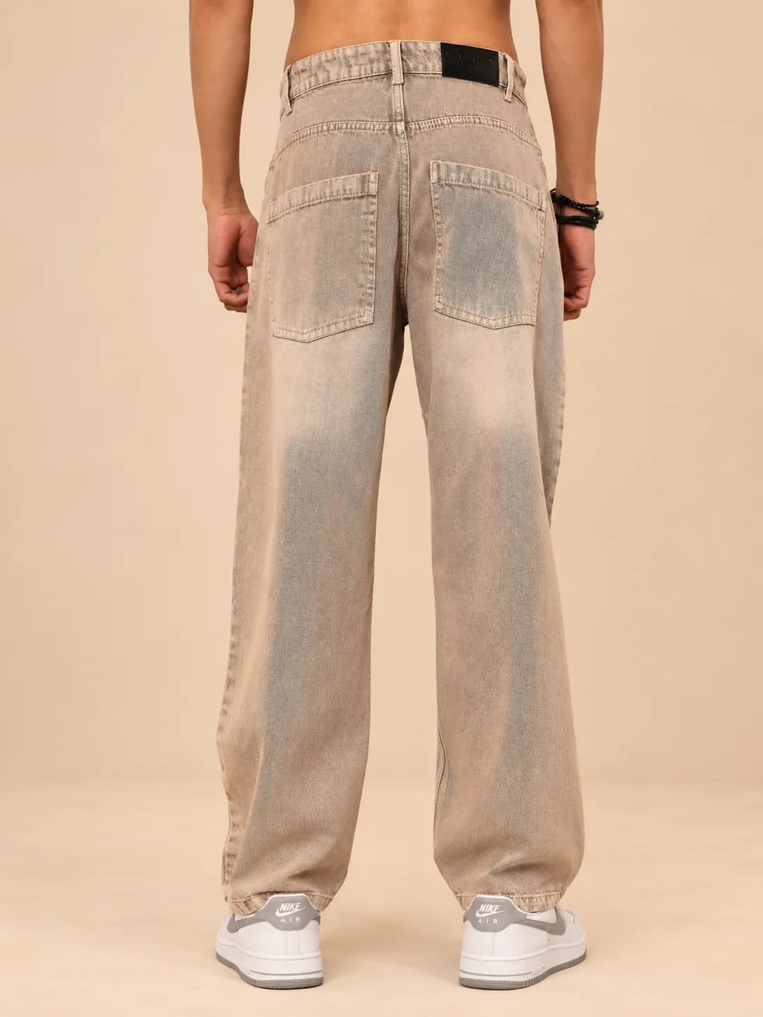 Men beige whisker wash basic jeans thumbnail 3
