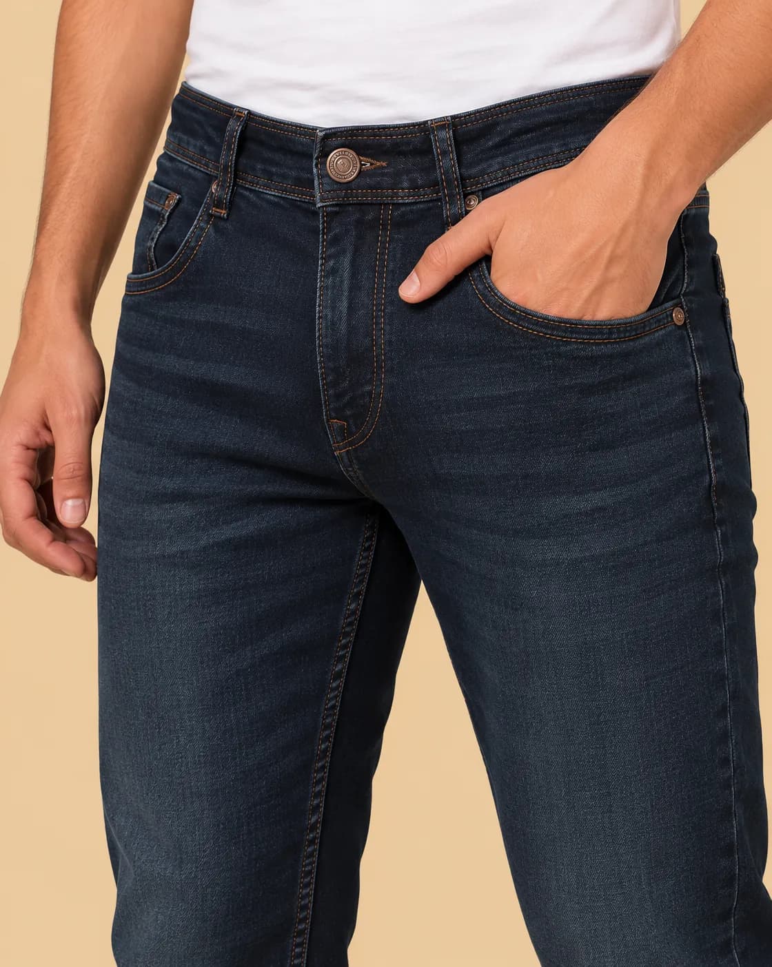 Men lightly mid wash jeans thumbnail 3