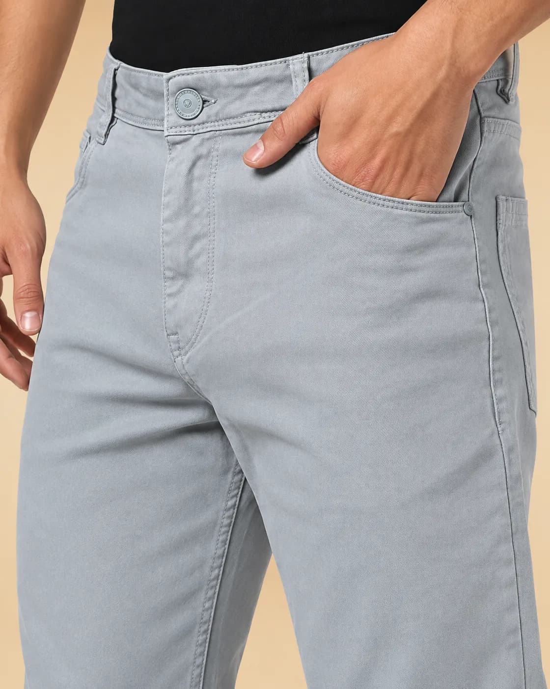 Light mid rise straight fit jeans thumbnail 2