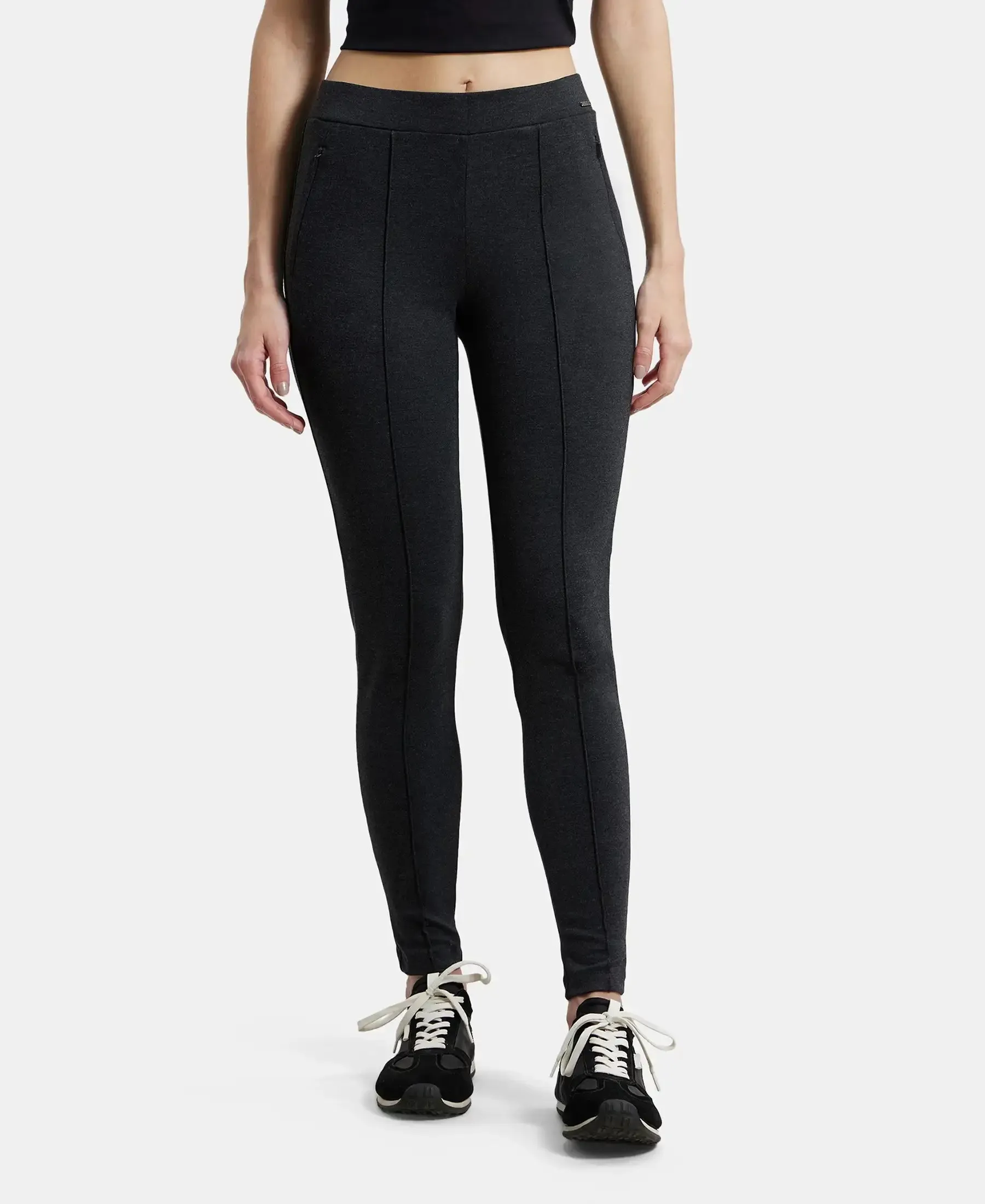 Women Black High Waist Slim Fit Joggers with Zipper Pockets thumbnail 2
