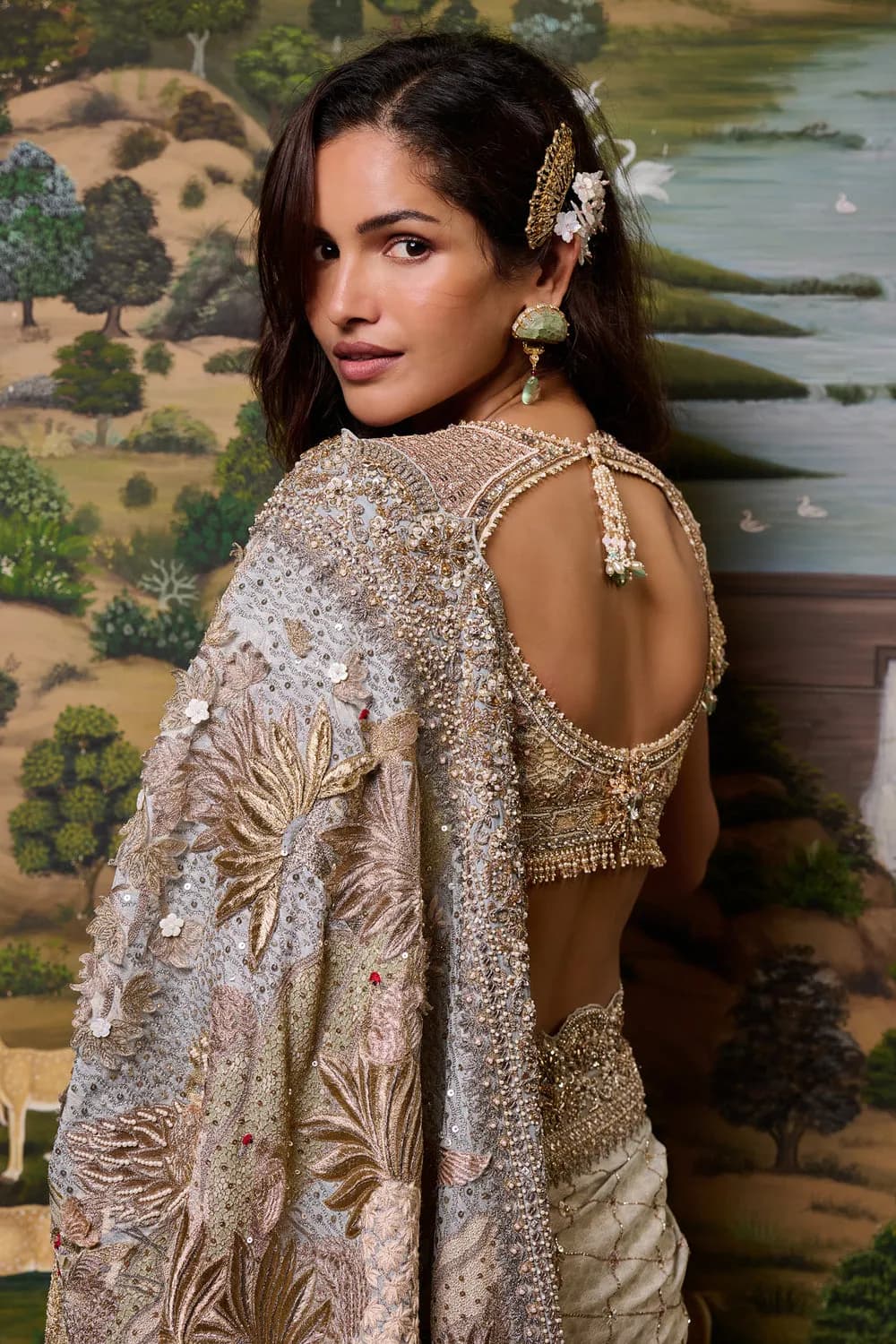 Women’s Beige Cream Heavy Embroidered Designer Saree with Blouse thumbnail 3