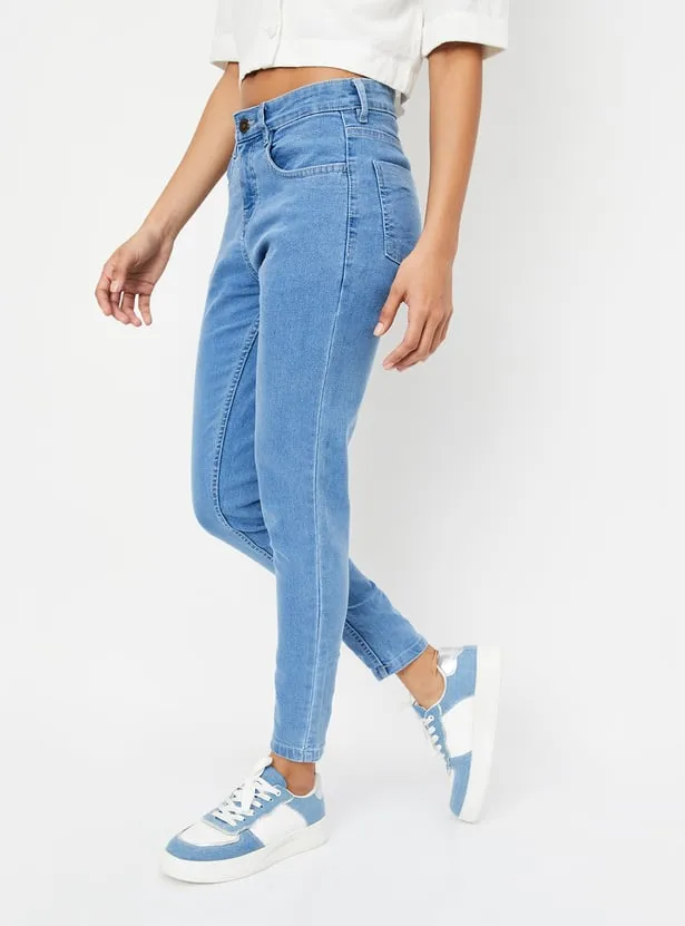 Women Solid Skinny Fit Jeans thumbnail 3