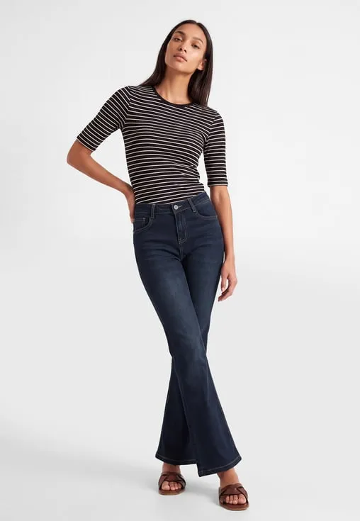 Women High-Rise Kick Flare Jeans thumbnail 4