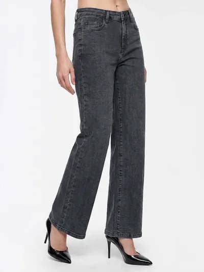 Slate Blue Mid-Rise Wide Leg Jeans thumbnail 2