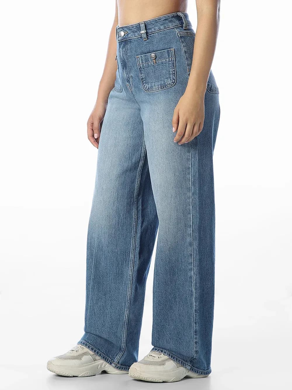 Front Pocket Wide Leg Jeans thumbnail 3
