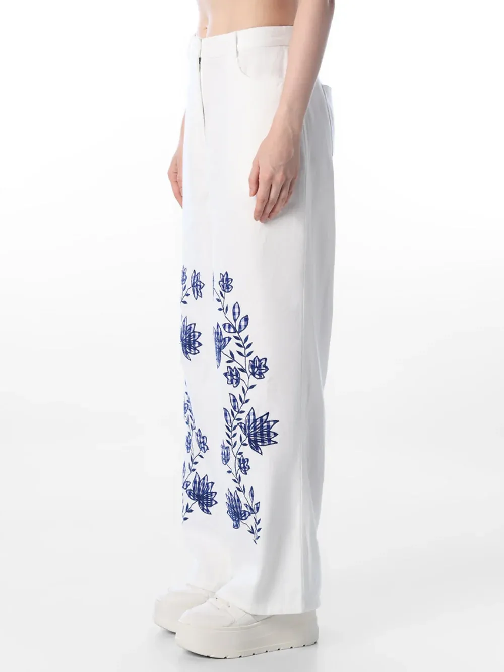 White Embroidered Cotton Pants thumbnail 3