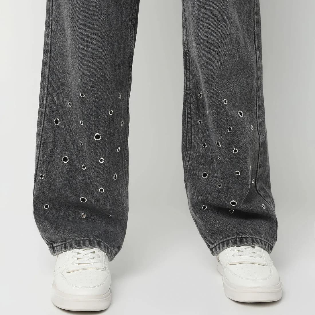 Full Length Straight Fit Pinholes Solid Jeans thumbnail 4