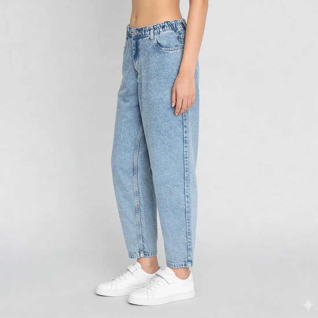 Straight Fit High Rise Back Button Look Jeans thumbnail 2