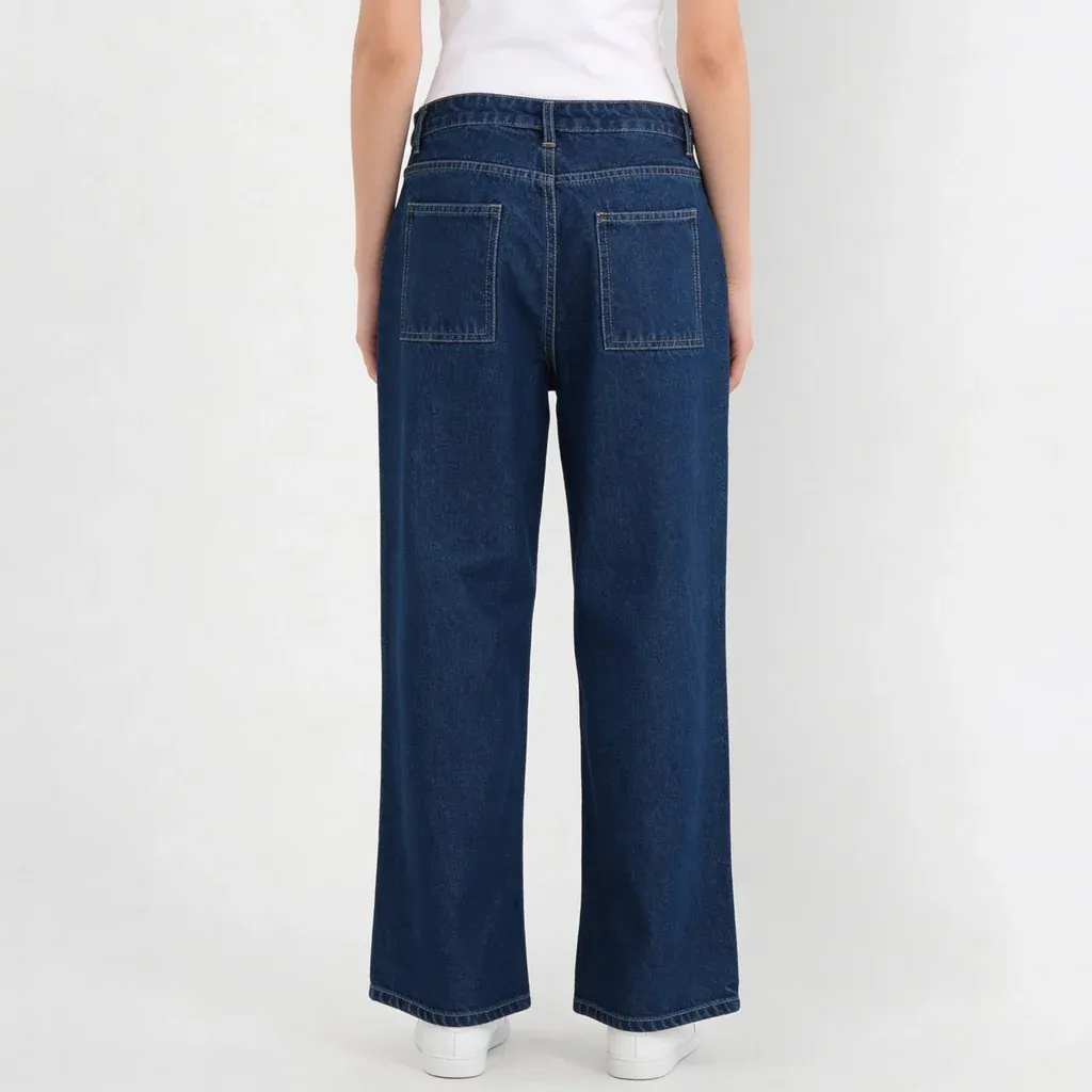 Straight Fit Mirror Look High Rise Jeans thumbnail 3