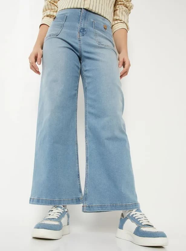 Women Washed Skater Fit Jeans